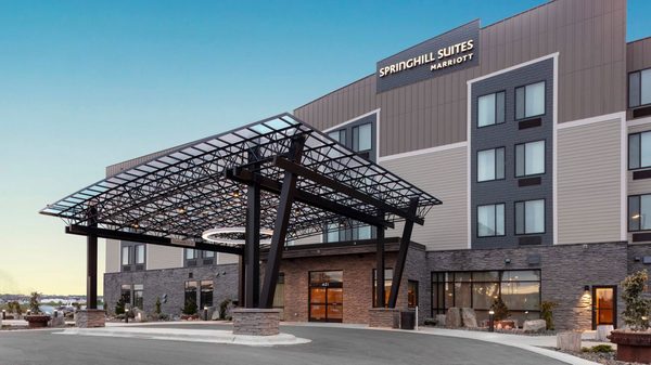 Springhill Suites by Marriott Great Falls — Property