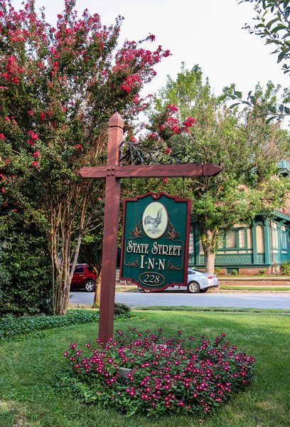State Street Inn — Property