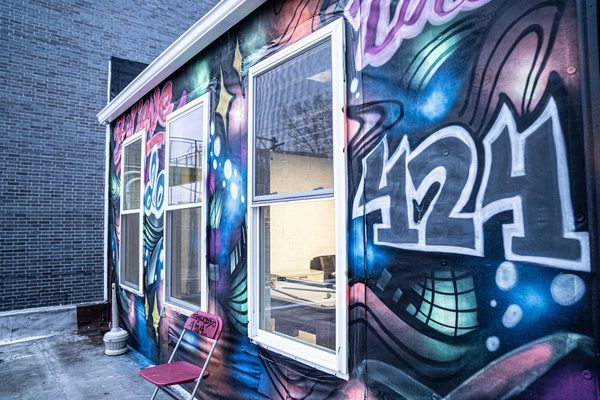 Stay 424 Hostel Chicago Illinois — Property