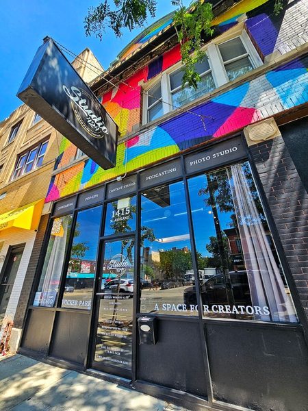 Stay 424 Hostel Chicago Illinois — Property