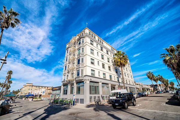 Stay Open Venice Beach Los Angeles California — Property