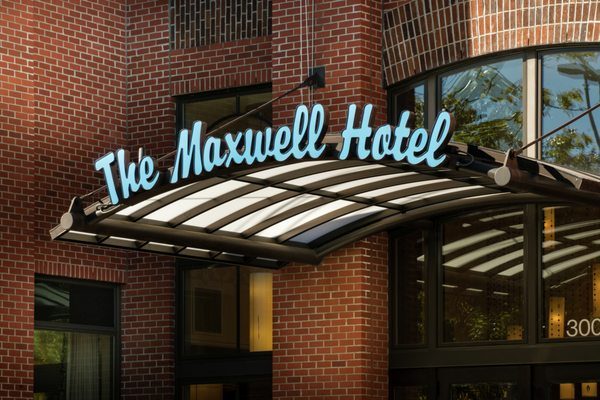 Staypineapple The Maxwell Hotel Seattle Center Seattle Washington — Property