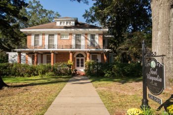 Steel Magnolia House Bed Breakfast — Property