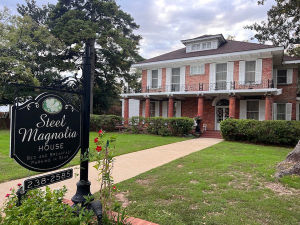 Steel Magnolia House Bed Breakfast — Property