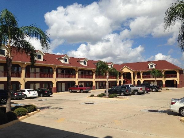 Sterling Inn and Suites at Reliant and Medical Center Houston — Property