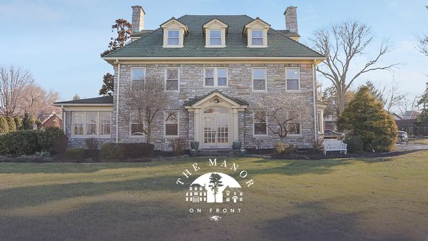 Stone Face Manor Bed Breakfast — Property