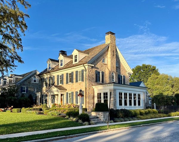 Stone Face Manor Bed Breakfast — Property