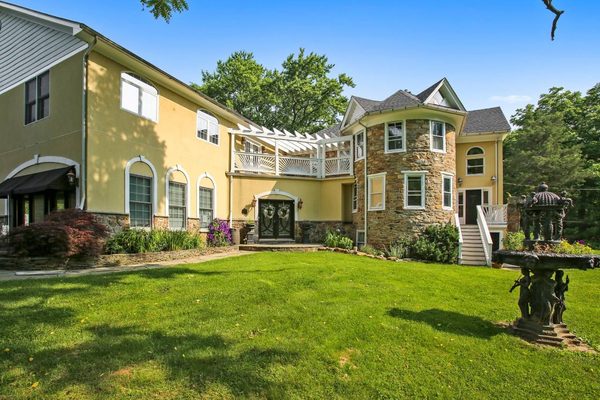 Stone Manor Boutique Inn — Property