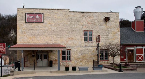 Stone Mill Hotel Suites Lanesboro Minnesota — Property