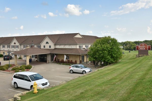 Stoney Creek Inn Galena Illinois — Property