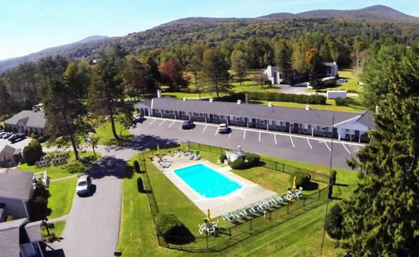 Stowe Motel Snowdrift — Property