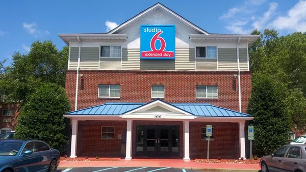 Studio 6 Extended Stay Hampton VA Langley AFB Area — Property