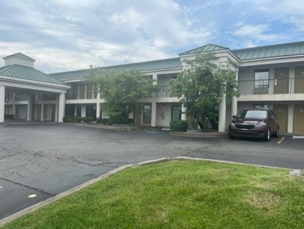 Studio 6 Suites Louisville KY Airport Expo Center — Property