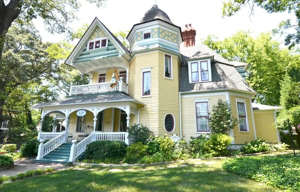 Sugar Magnolia Bed Breakfast — Property