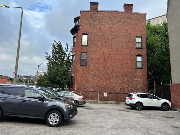 Suites At 143 Arlington Street — Property