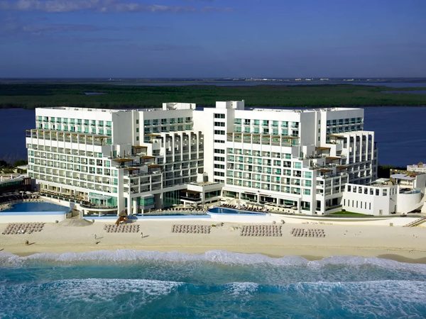 Sun Palace Cancun — Property