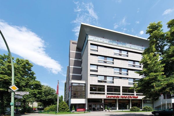 Sunday Hotel Berlin City West — Property