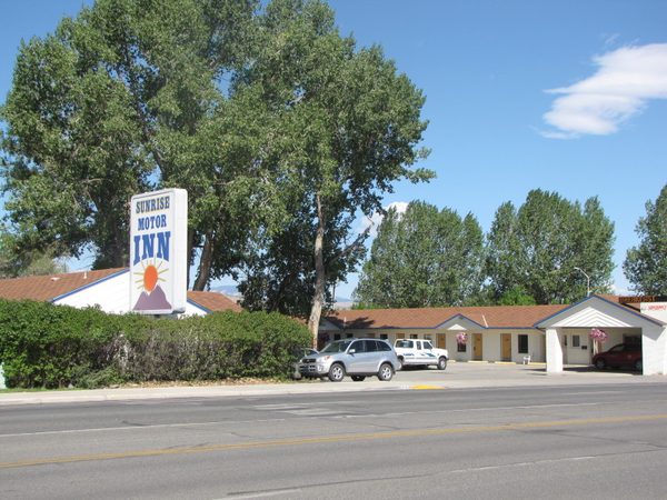 Sunrise Motor Inn — Property