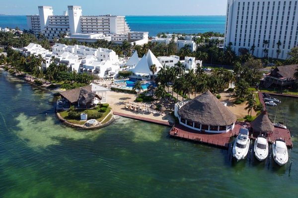 Sunset Marina Resort Yacht Club — Property
