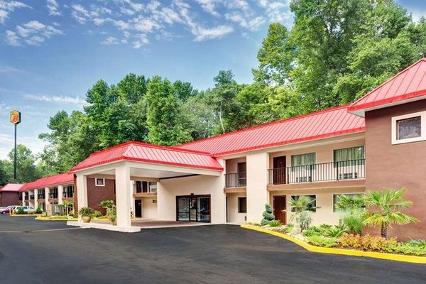 Super 8 by Wyndham Atlanta Jonesboro Road — Property
