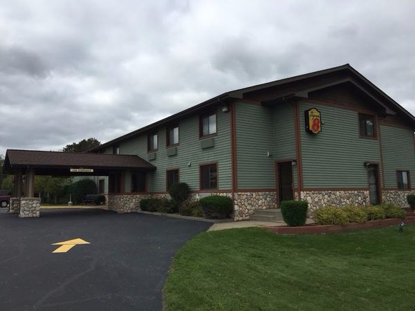 Super 8 by Wyndham Baxter Brainerd Area — Property