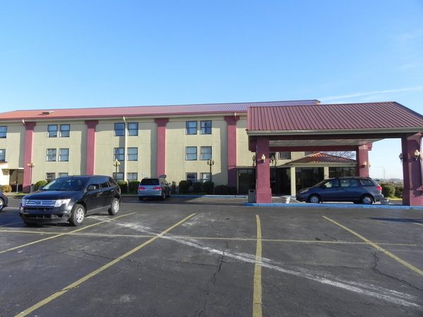 Super 8 by Wyndham Blytheville — Property