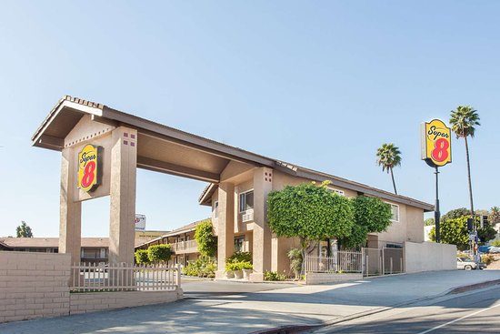 Super 8 by Wyndham Canoga Park Los Angeles California — Property