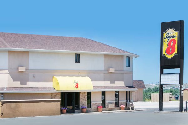 Super 8 by Wyndham Casper West by the River — Property