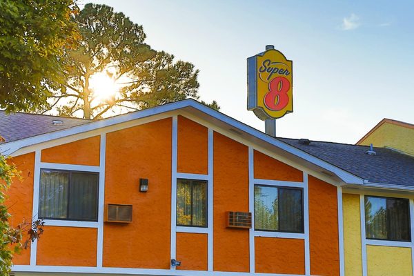 Super 8 by Wyndham Charlotte University — Property