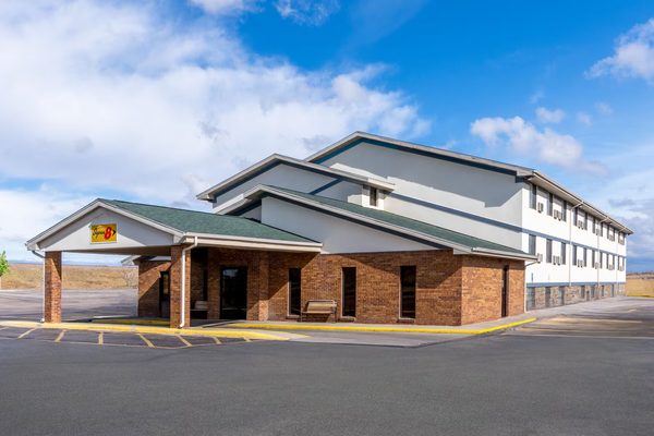 Super 8 by Wyndham Cheyenne WY — Property