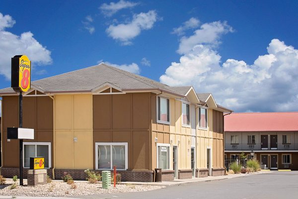 Super 8 by Wyndham Denver Central — Property