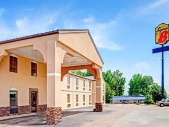 Super 8 by Wyndham Forrest City AR — Property