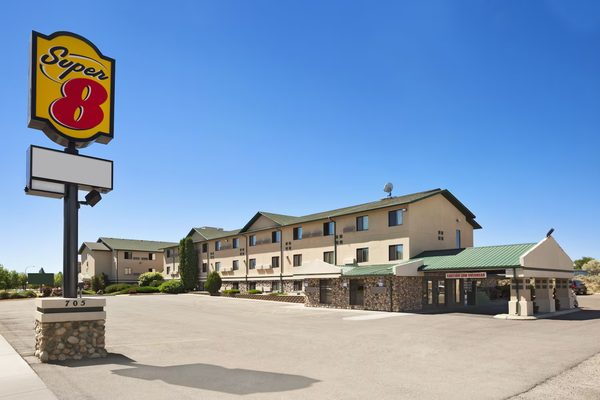 Super 8 by Wyndham Idaho Falls — Property