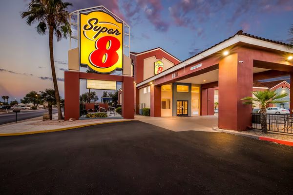 Super 8 by Wyndham Marana Tucson Area — Property