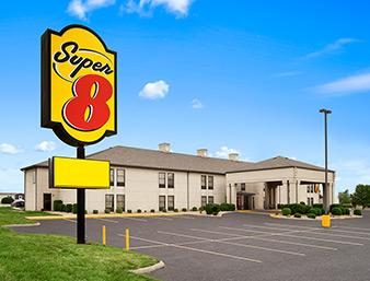 Super 8 by Wyndham Natchitoches — Property