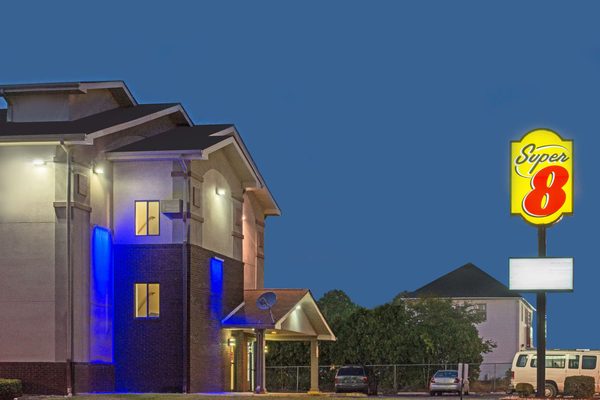 Super 8 by Wyndham Newcastle — Property