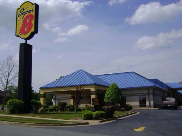 Super 8 by Wyndham North Little Rock McCain — Property