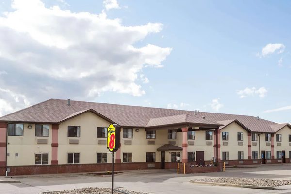 Super 8 by Wyndham Rock Springs — Property