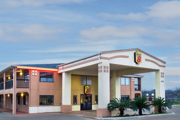 Super 8 by Wyndham San Antonio Riverwalk Area — Property