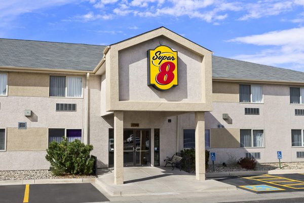 Super 8 by Wyndham Sterling CO Sterling Colorado — Property