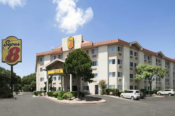 Super 8 by Wyndham Wall — Property