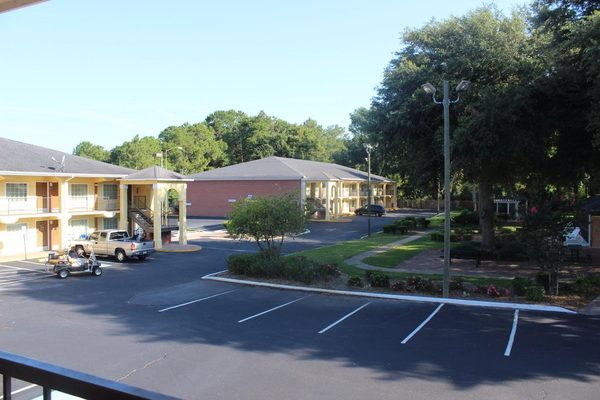 Sure Stay Plus By Best Western St Marys St Marys Georgia — Property