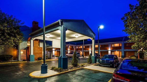 SureStay By Best Western Kansas City Country Inn North — Property