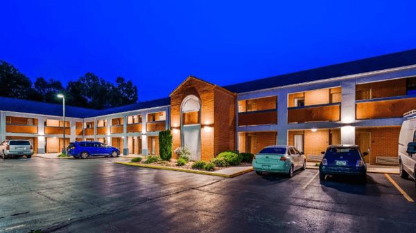 SureStay By Best Western Kansas City Country Inn North — Property