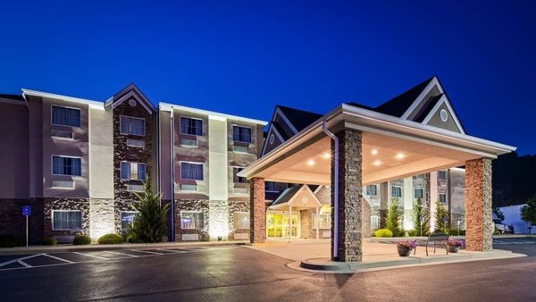 SureStay Plus Hotel by Best Western Buckhannon — Property