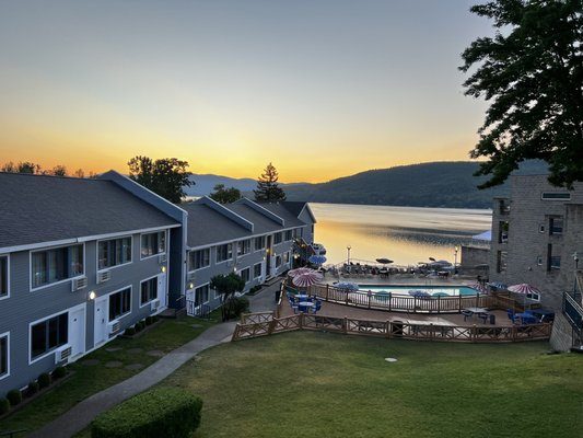 Surfside On The Lake Hotel Suites — Property