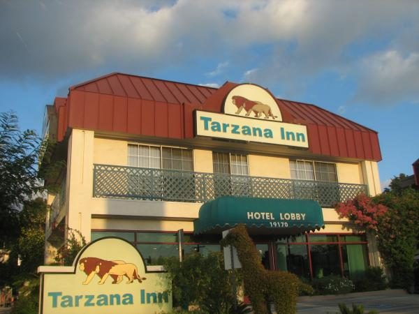 Tarzana Inn Los Angeles California — Property