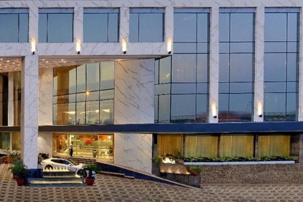 Taurus Sarovar Portico — Property