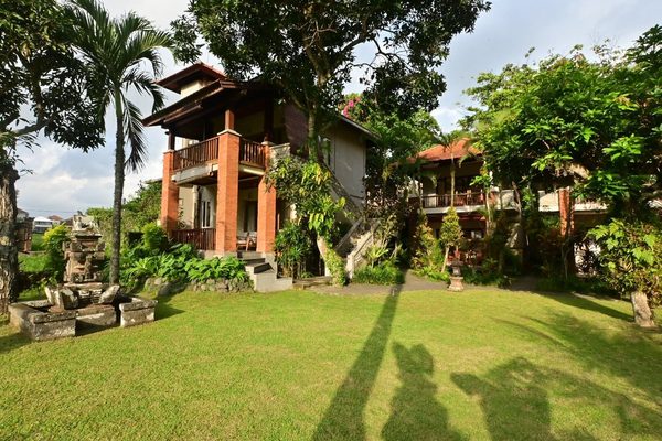 Tegal Sari Accommodation — Property