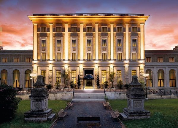 TH Roma Carpegna Palace Hotel — Property